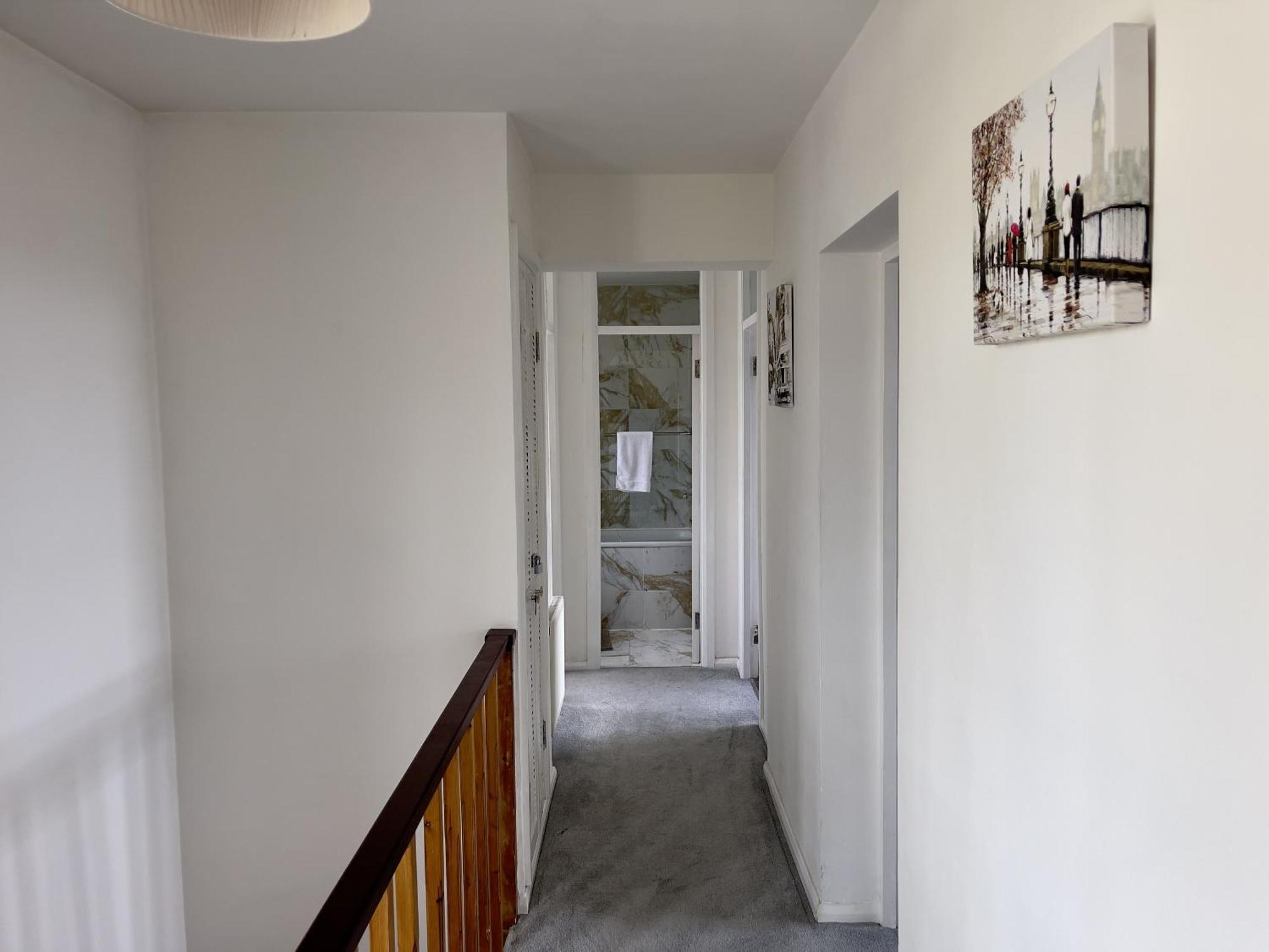 Beautiful 3-Bed Apartment At Swiss Cottage London Exterior photo